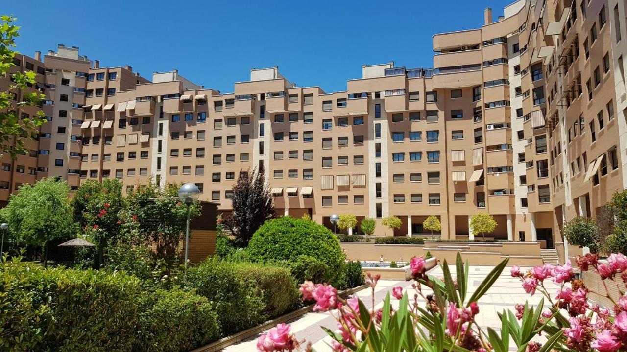 Residencial En Madrid Alquiler De Corta Estancia No Turistico Bagian luar foto