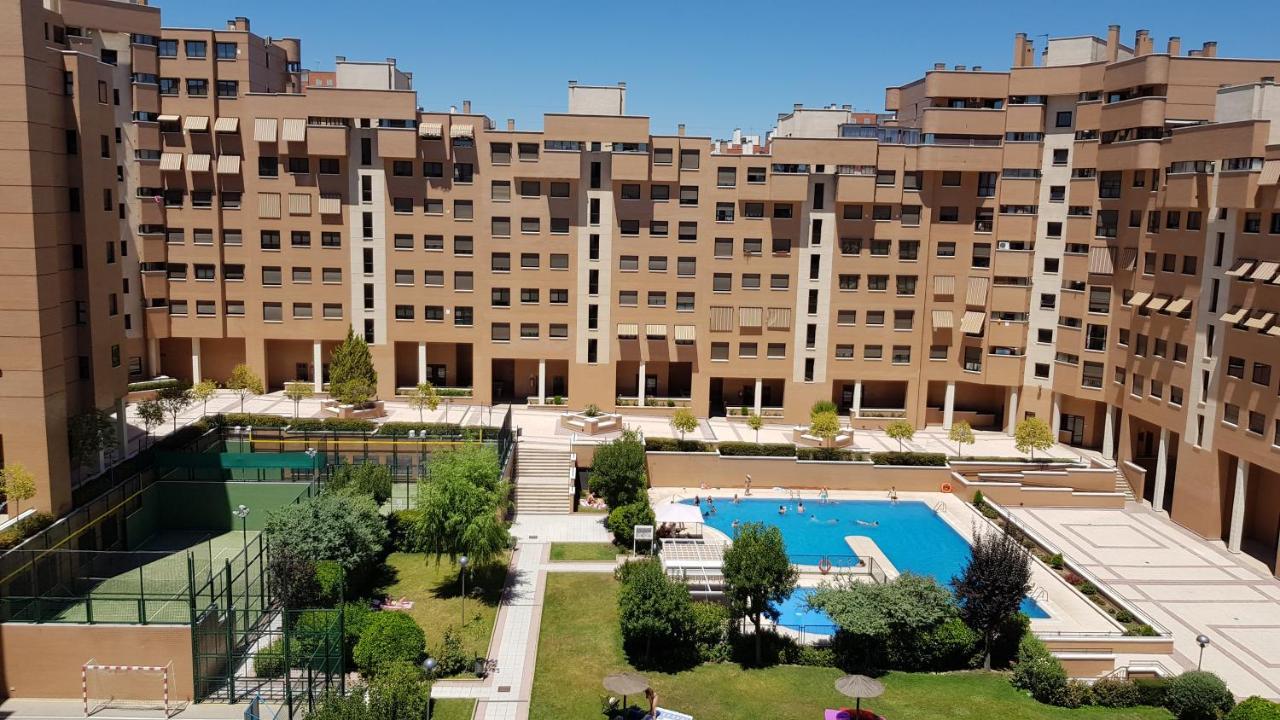 Residencial En Madrid Alquiler De Corta Estancia No Turistico Bagian luar foto